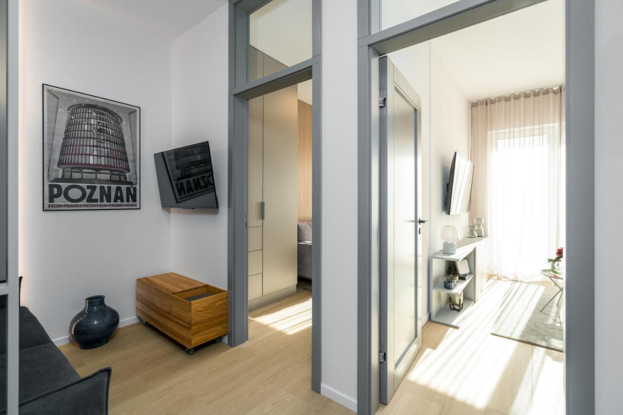 Central Apartments Garbary By Noclegi Renters 포즈난 외부 사진