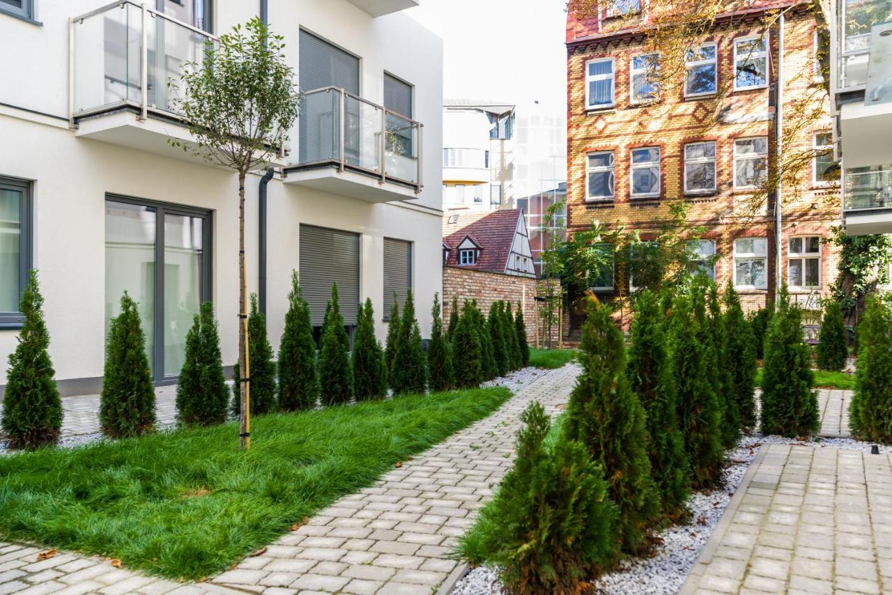 Central Apartments Garbary By Noclegi Renters 포즈난 외부 사진