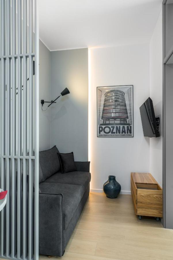 Central Apartments Garbary By Noclegi Renters 포즈난 외부 사진