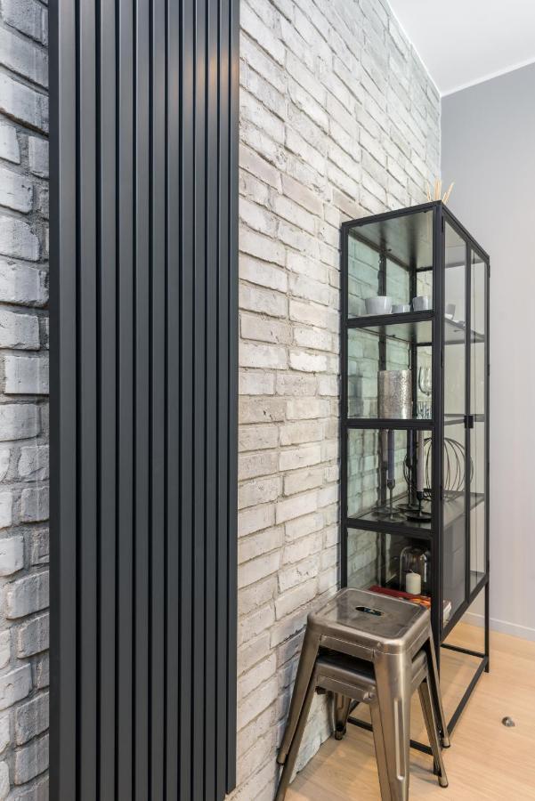 Central Apartments Garbary By Noclegi Renters 포즈난 외부 사진
