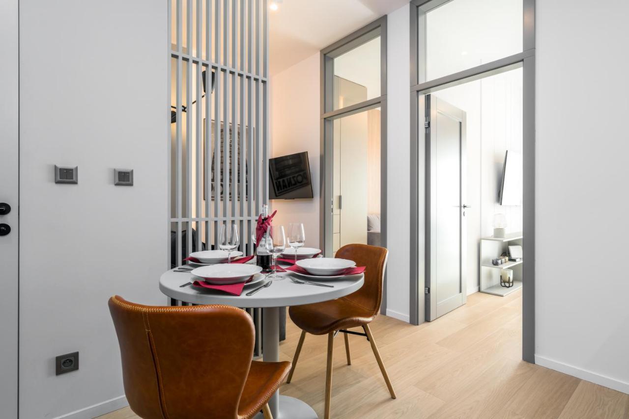 Central Apartments Garbary By Noclegi Renters 포즈난 외부 사진